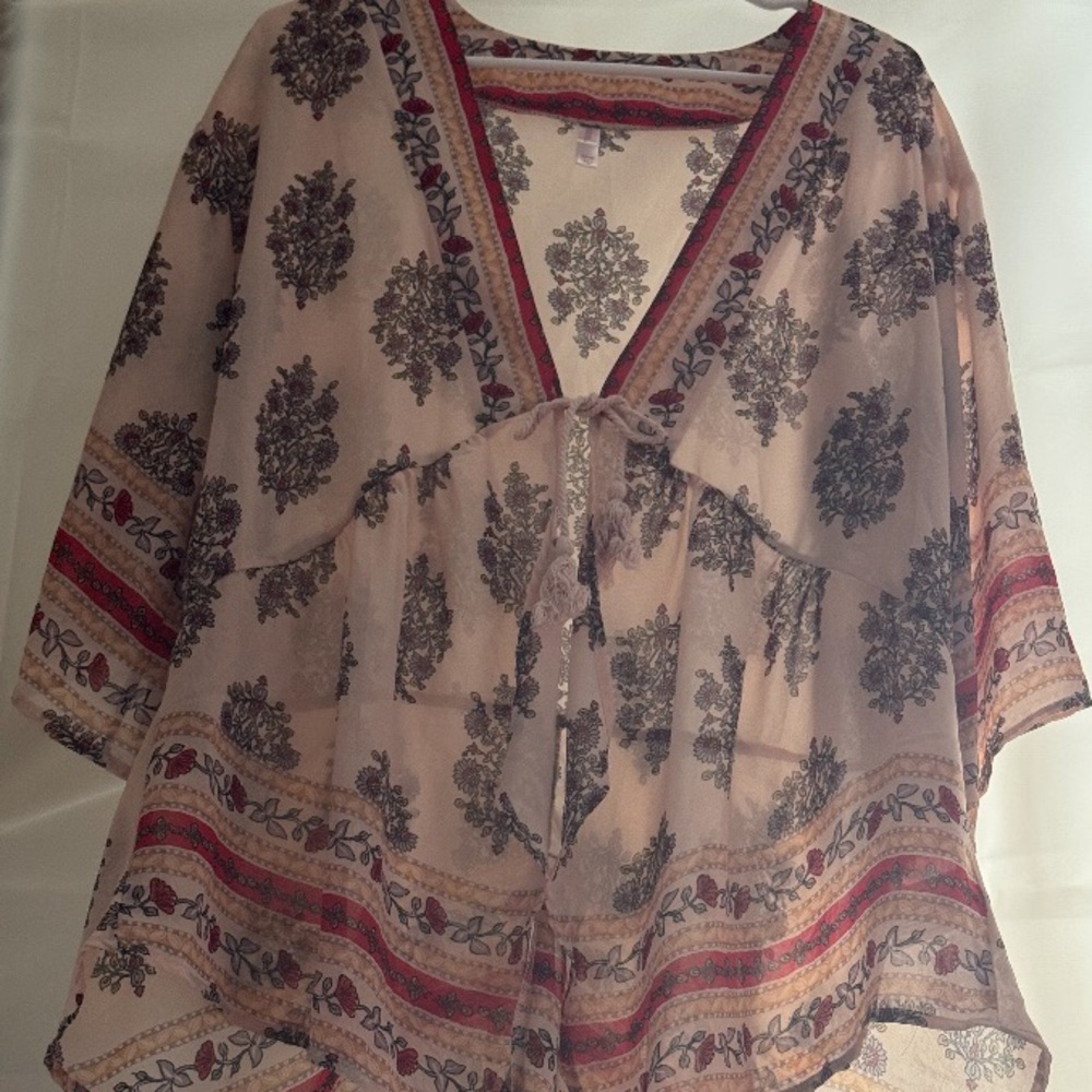 Xhilaration Floral Kimoto/Shall size Xs/S
